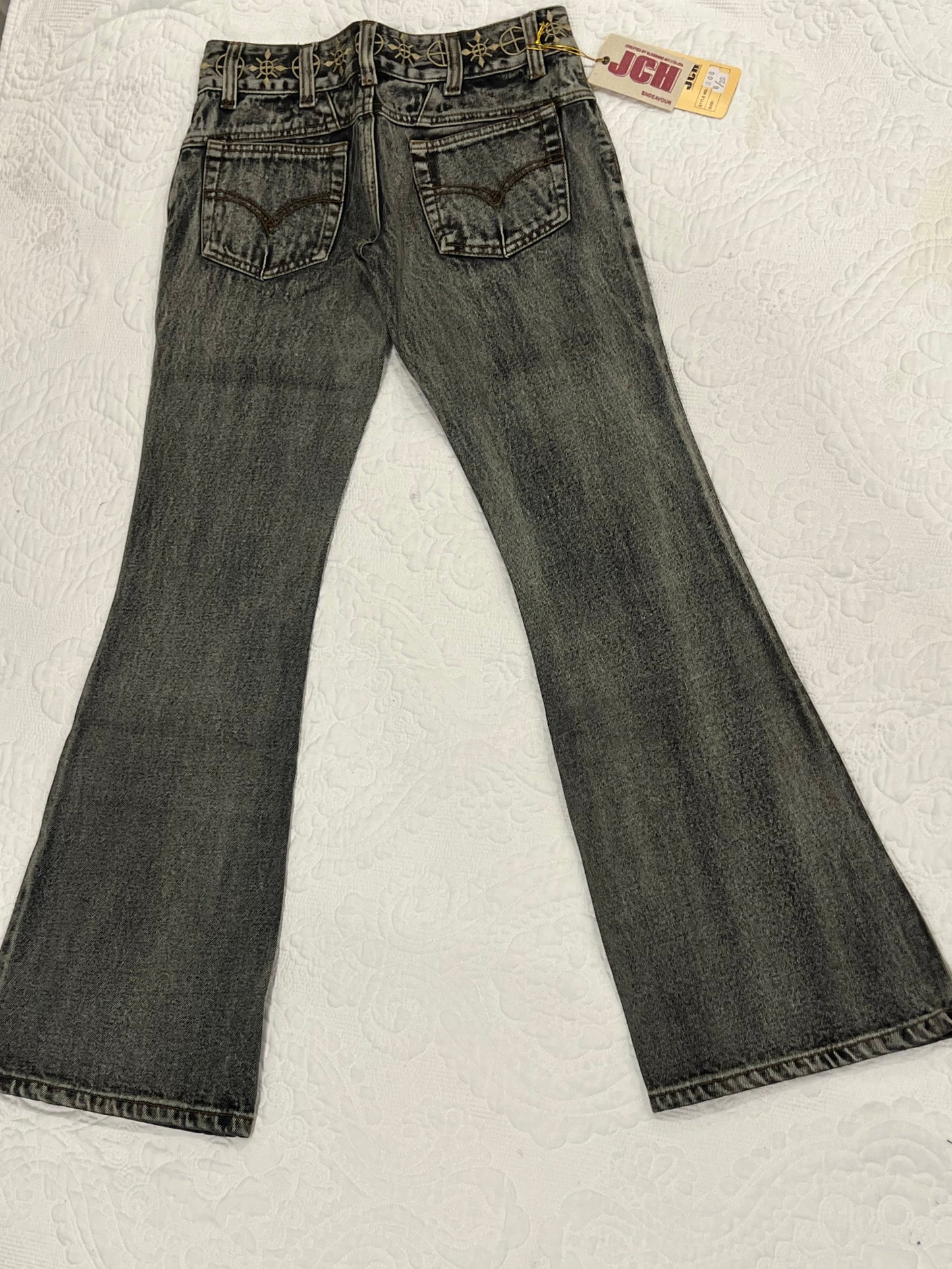Women and men’s Flare Jeans - JCH206